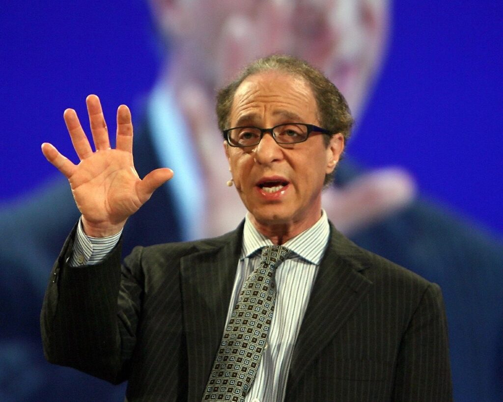 a photo of Ray Kurzweil giving presentation